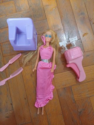 Barbie Twirly Curls 1982
