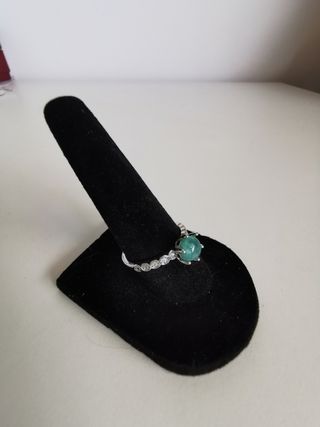 Anillo Esmeralda con mica, Ajustable. 