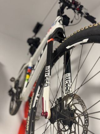 Bicicleta Scott Carbono Monoplato 27. 
