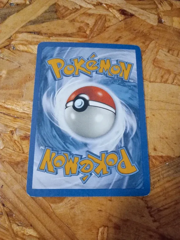 Eevee 63/100 Carta Pokémon