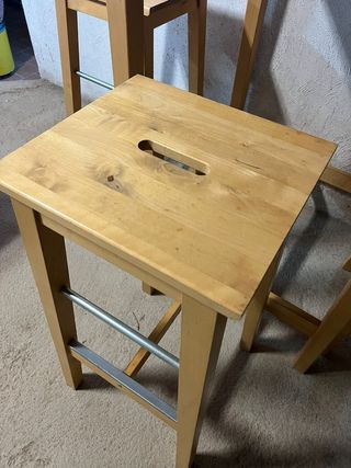 Mesa alta y 3 taburetes madera pino macizos Ikea