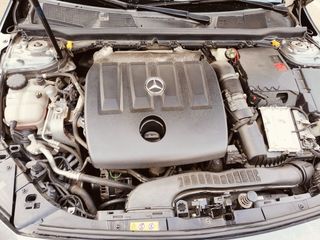 MERCEDES-BENZ CLASE A BERLINA.