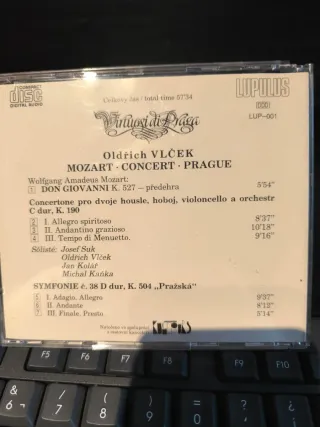 Mozart: Sinfonías, Conciertos,.. 5cds