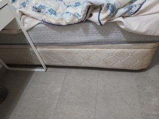 Somier con canapé de tela y madera
