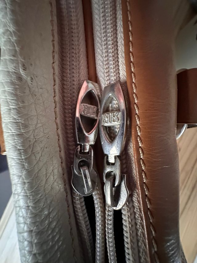 Bolso piel beige y marrón marca RR