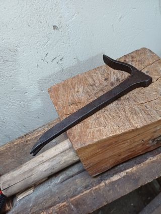 Antiguo y raro Martillo