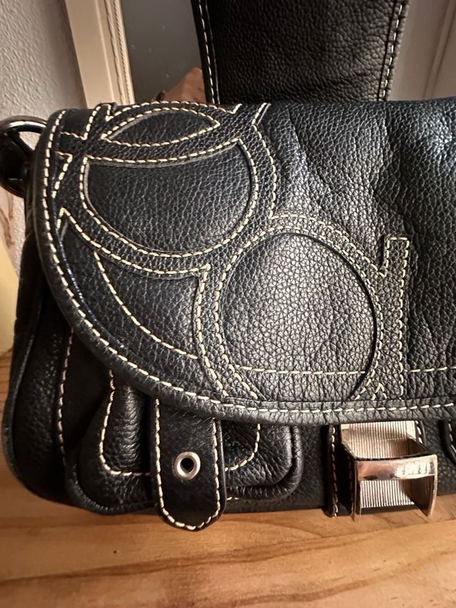 Bolso de piel negro Purificación García