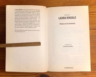Libro: “FLORES EN LA TORMENTA” de LAURA KINSALE