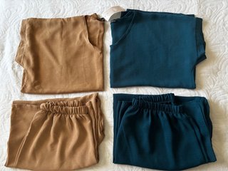 NUEVOS 2 Conjuntos pantalón verano Camel y Azul