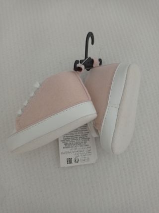 Zapatillas bebé rosa 0-3 meses