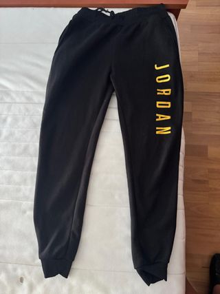 Conjunto Jordan Gris y Dorado