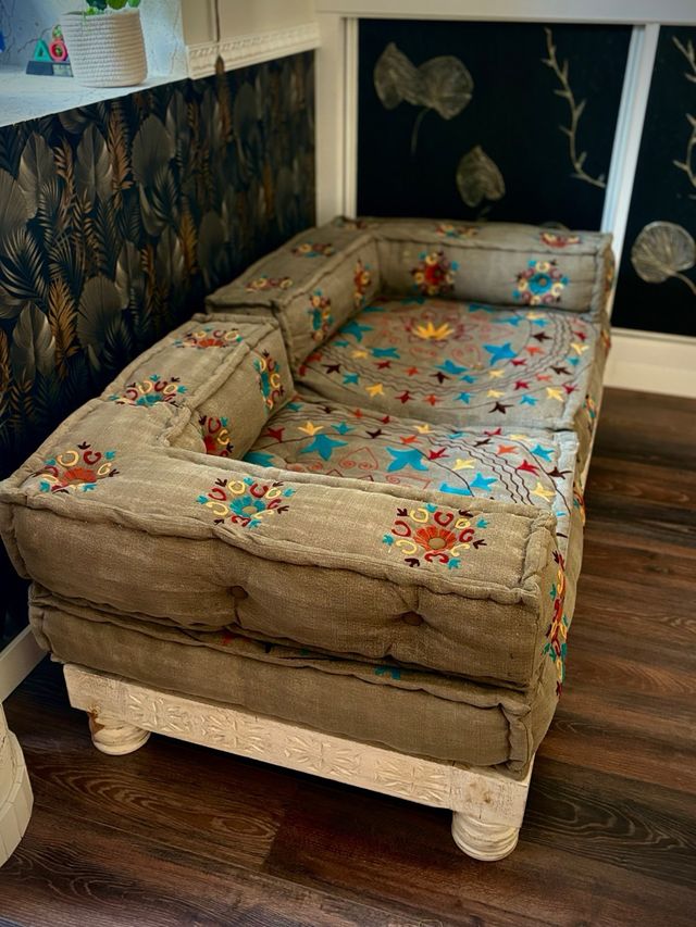 Sofá Étnico Beige y Multicolor