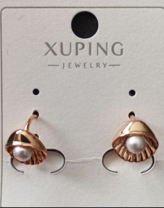 Pendientes XUPING Dorados con Perla