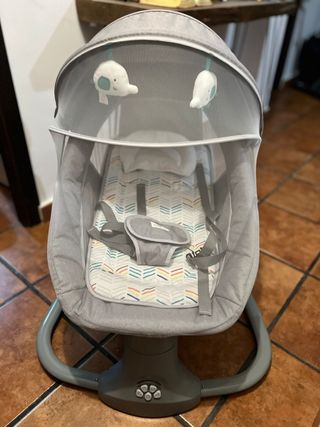 Cuna, mecedora electrica, bebé con música y Blueto