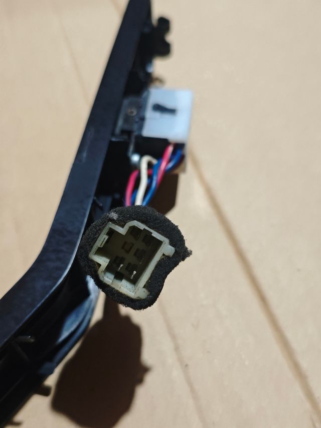 Botonera elevalunas Nissan Patrol GR Y60