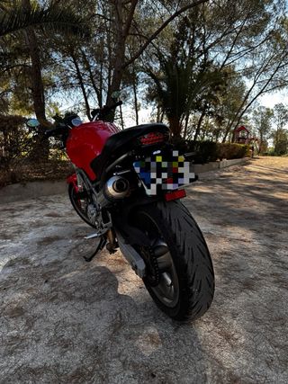 Ducati Monster 620 i.e Roja