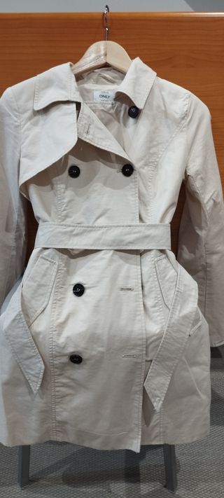 Trench ONLY beige