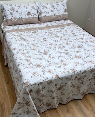 Lenzuolo floreale beige o rosa 