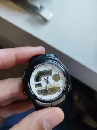 Reloj Casio AW-22