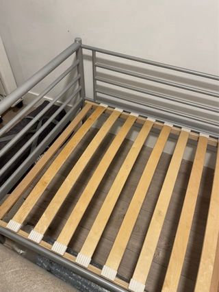 Somier y estructura cama Ikea 90x200