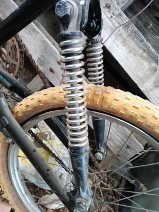 Suspensión trasera de bicicleta