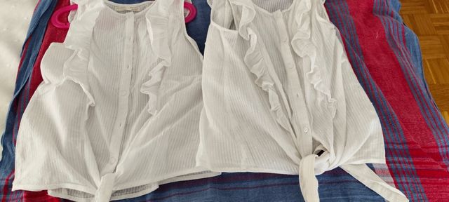 2 blusas Zara blancas con volantes