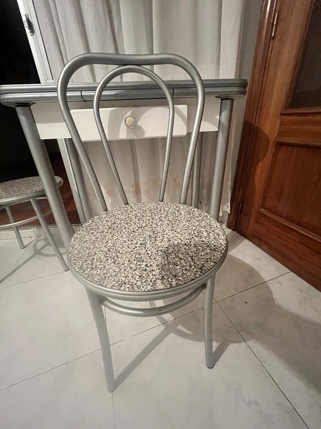Mesa y 2 Sillas Cocina