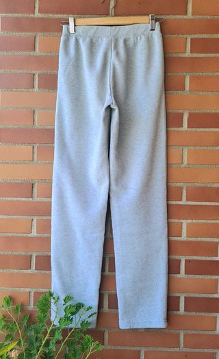 Chándal gris claro corte recto con forro polar