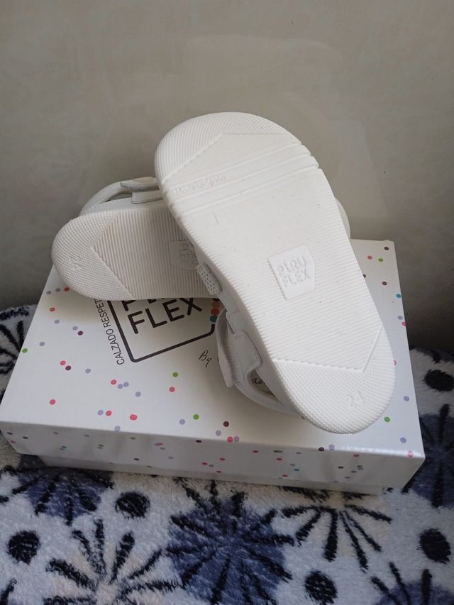 Sandalias barefoot Piruflex Número 24