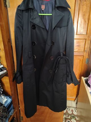 Gabardina Negra Elegante elástico 
