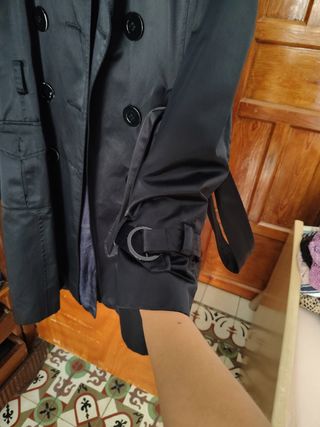 Gabardina Negra Elegante elástico 
