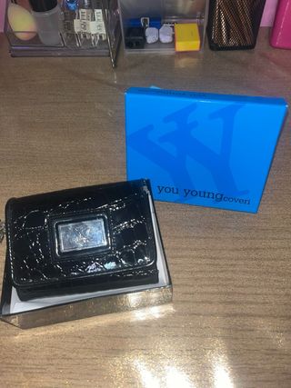 Portafogli You Young nero lucido