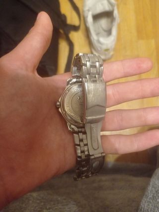 Reloj plateado