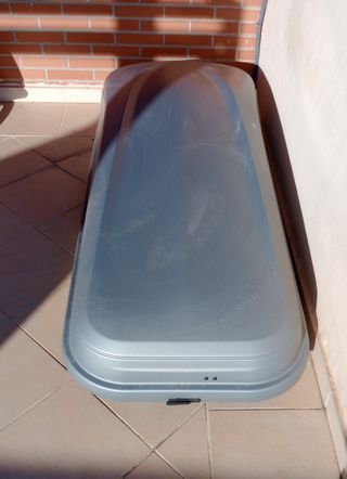 Baúl portaequipajes para coche.