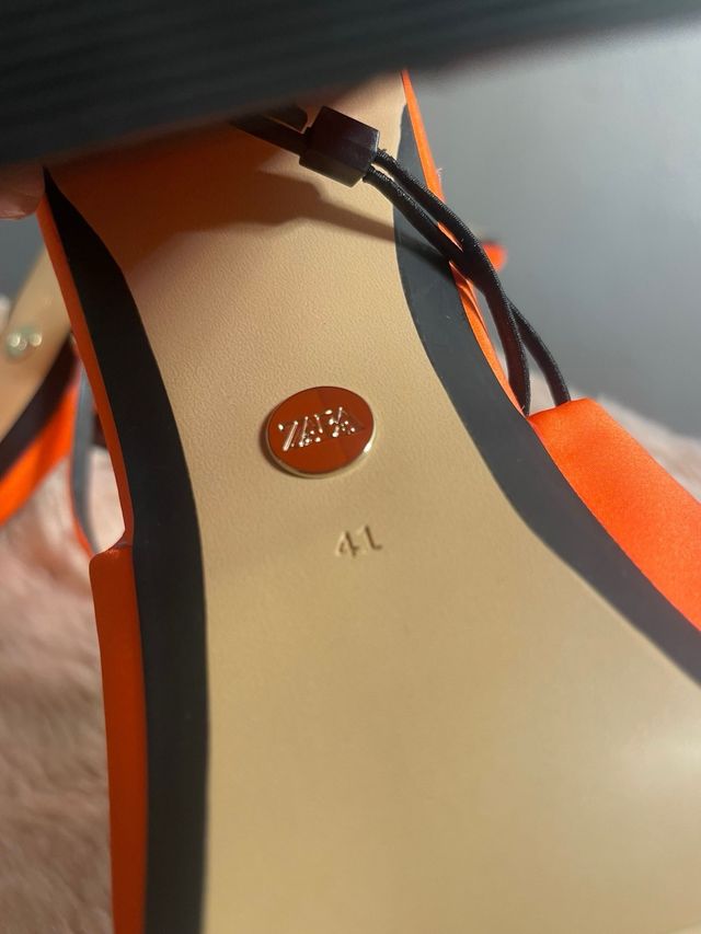 Zapatos de tacón Zara naranjas talla 41