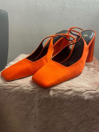 Zapatos de tacón Zara naranjas talla 41