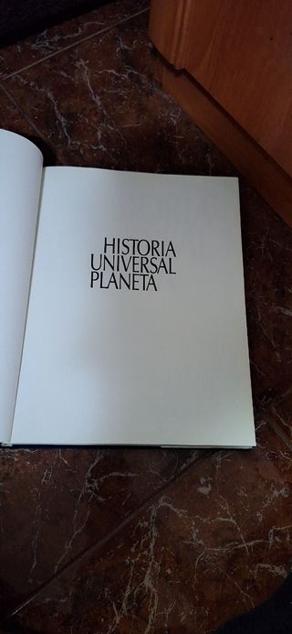 Libro El siglo del absolutismo V8