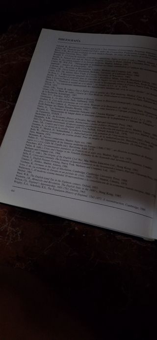 Libro El siglo del absolutismo V8