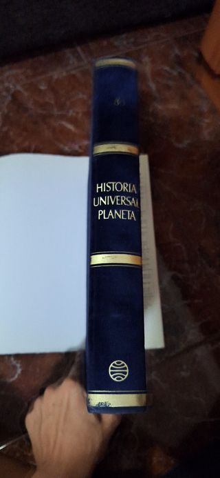 Libro El siglo del absolutismo V8