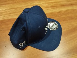 Chapéu Yorn Azul e Prata