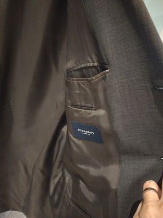 Americana Burberry Talla 53 Marrón