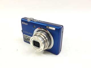 camara digital evil nikon coolpix s570