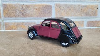 Citroen 2CV a escala