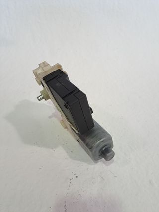 MOTOR ELEVALUNAS TRASERO DERECHO RENAULT MEGANE III HATCHBAC
