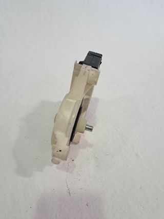 MOTOR ELEVALUNAS TRASERO DERECHO RENAULT MEGANE III HATCHBAC