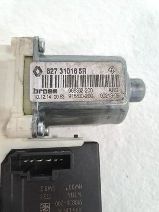 MOTOR ELEVALUNAS TRASERO DERECHO RENAULT MEGANE III HATCHBAC