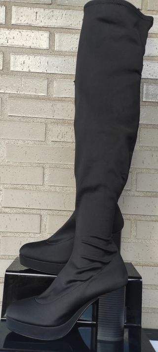 Botas altas negrassNUEVAS 