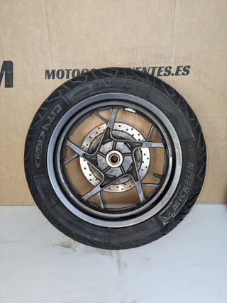 LLANTA YAMAHA X MAX 125