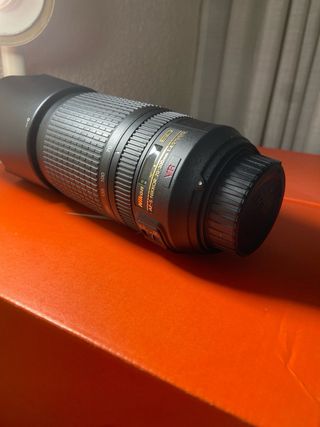 Teleobjetivo Nikon 70-300mm VR ED