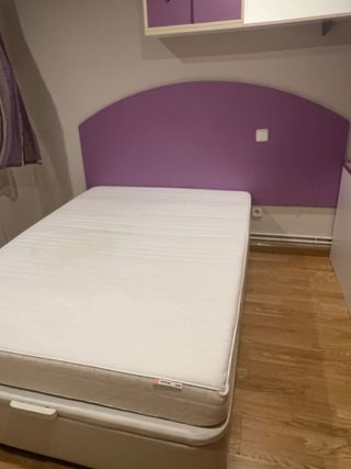 Cabecero morado